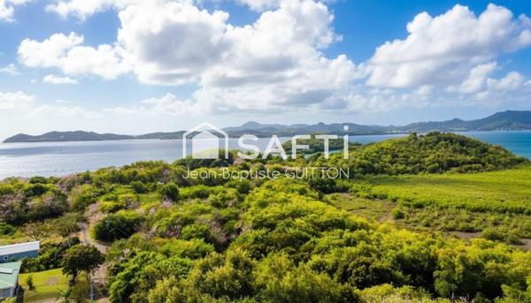 Terrain avec vue mer exceptionnelle au Robert