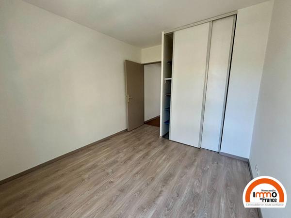 ROUEN PROCHE DU CHU / LYCEE JEANNE D'ARC - F3 de 64,50 m²  avec terrasse et garage fermé