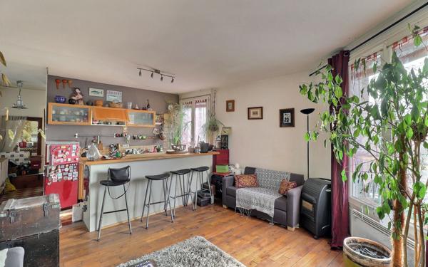 Appartement à vendre    2 pièces • 42,80 m2 Viroflay