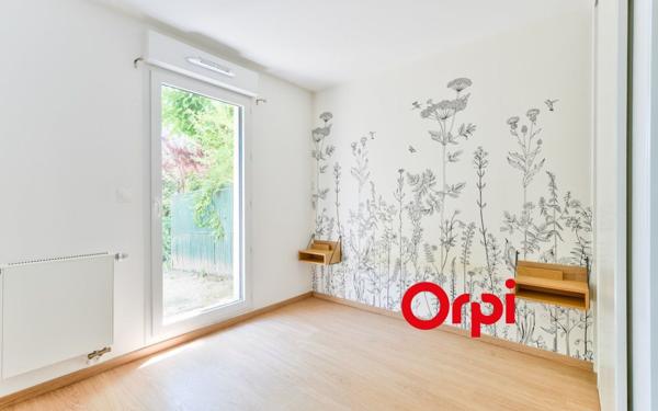 Appartement à vendre    4 pièces • 74,35 m2 Pierre-Bénite