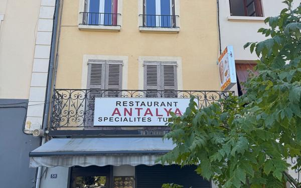 Immeuble à vendre    2 pièces •  Saint-Marcellin