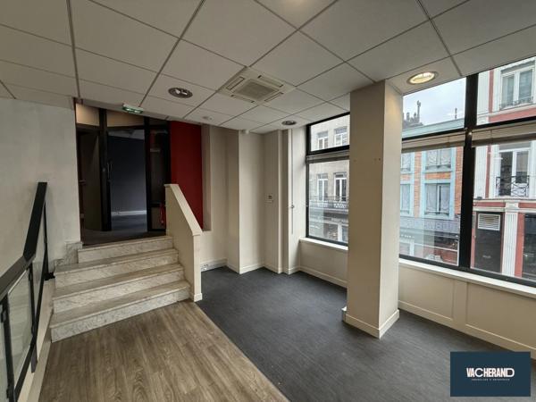 Local commercial hypercentre