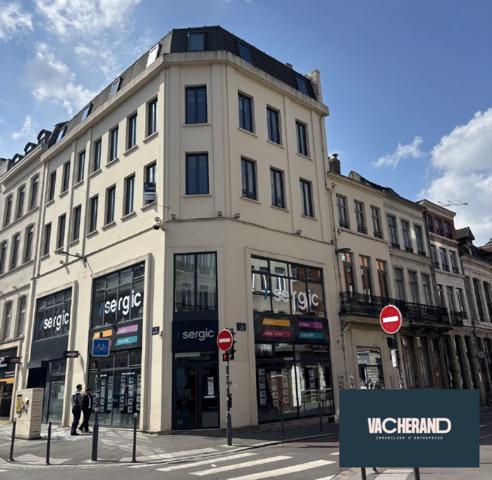 Local commercial hypercentre