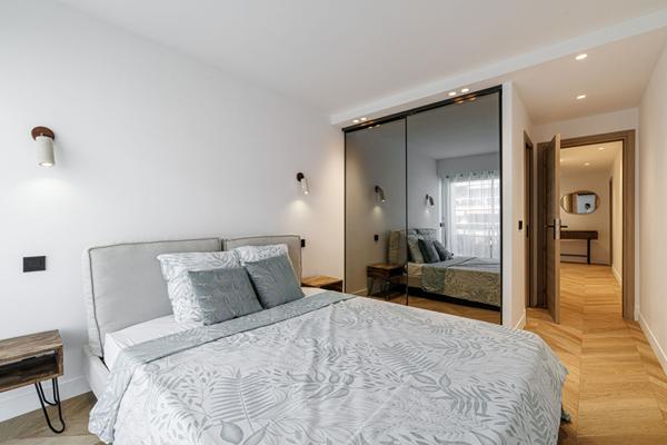 A VENDRE - 4 PIECES - PROMENADE DES ANGLAIS