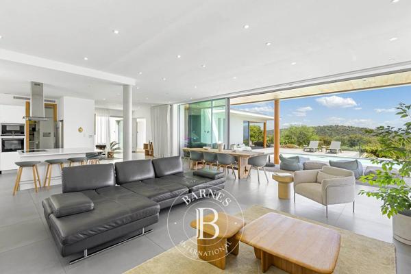 Porto-Vecchio, Propriété 4 Chambres -  254 m² à vendre