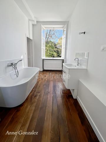 Maison Bourgeoise rénovée à vendre 8 pièces OLIVET (45) Parc arboré de 1780 m², dépendances.