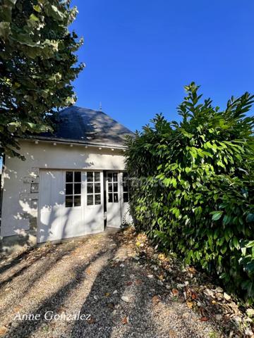 Maison Bourgeoise rénovée à vendre 8 pièces OLIVET (45) Parc arboré de 1780 m², dépendances.