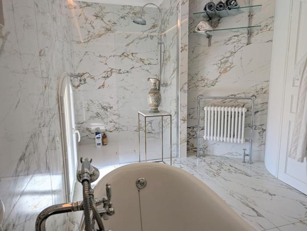 Demeure Pierre , rénovation d'architecte style loft avec grand patio