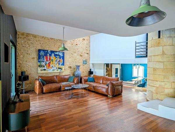 Demeure Pierre , rénovation d'architecte style loft avec grand patio