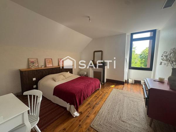 Propriété de prestige : maison de maître, deux gîtes, dépendances – Exclusivité rare