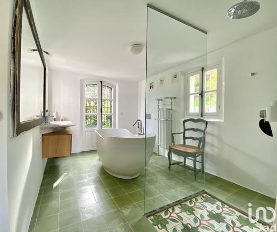 Maison 7 pièces de 365 m² à La Colle-sur-Loup (06480)