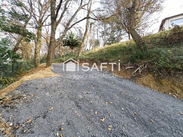 Terrain de 1081 m2, vue sur l'océan !