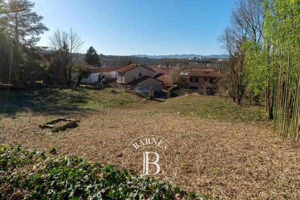 Francheville, Terrain  1 258 m² à vendre