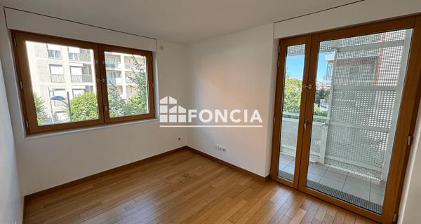 Location Appartement 3 pièces 80 m² - Arcueil 94110