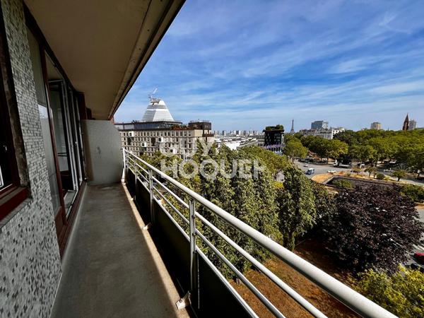 VANVES - QUARTIER DU PLATEAU - APPARTEMENT 2 PIÈCES DE 52,56 M² AVEC BALCON - ÉTAGE ÉLEVÉ -RÉSIDENCE AVEC GARDIEN