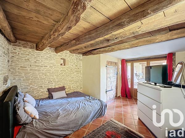 Maison à vendre 10 pièces 221 m² Porte des Pierres Dorées
