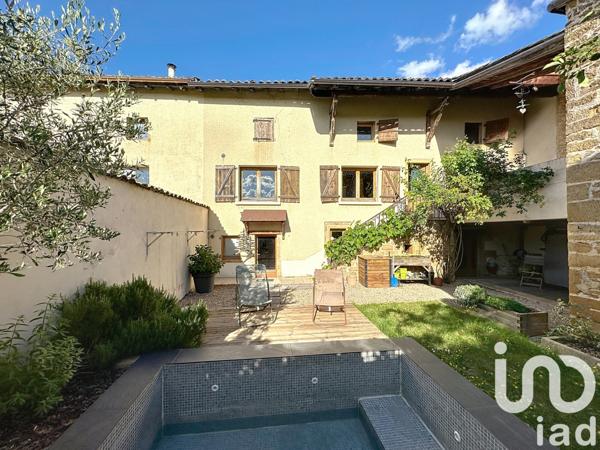 Maison à vendre 10 pièces 221 m² Porte des Pierres Dorées