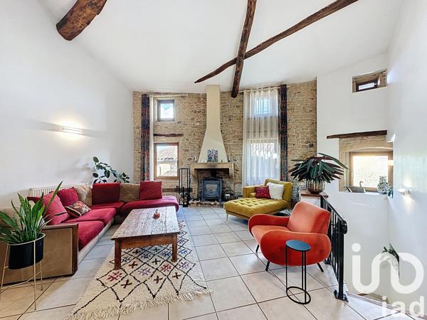 Maison à vendre 10 pièces 221 m² Porte des Pierres Dorées