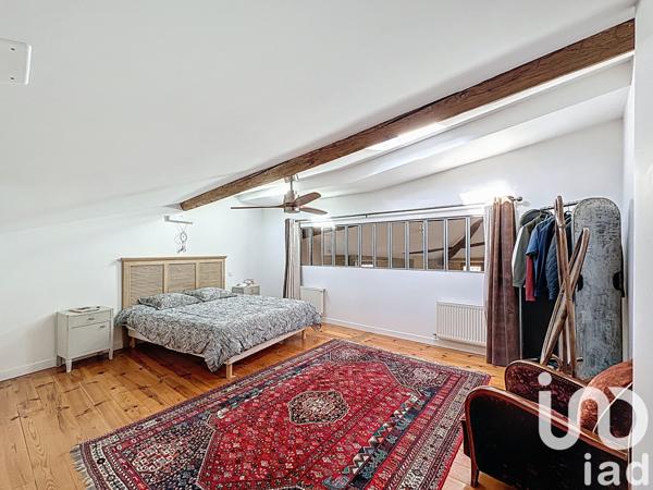 Maison à vendre 10 pièces 221 m² Porte des Pierres Dorées