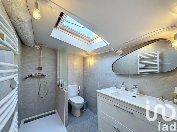 Maison à vendre 10 pièces 221 m² Porte des Pierres Dorées