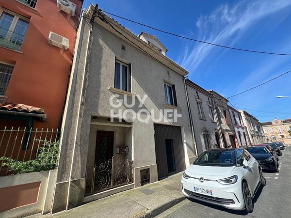 Maison - jardin - ascenseur - garages - terrasse - secteur prisé!