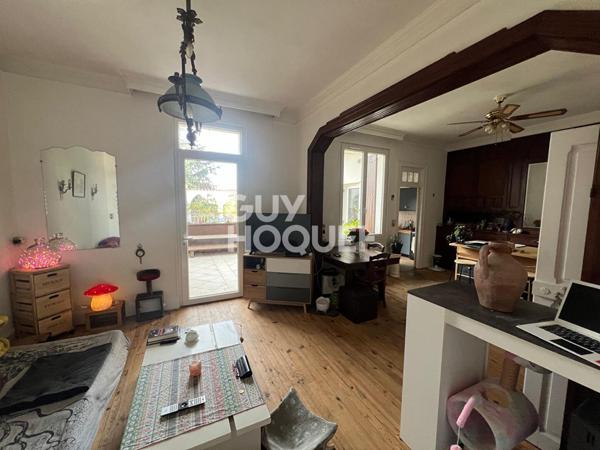 Maison - jardin - ascenseur - garages - terrasse - secteur prisé!