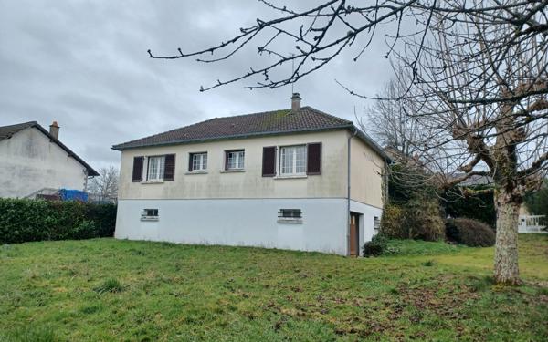 Maison à vendre    4 pièces •  Saint-Benoît-du-Sault