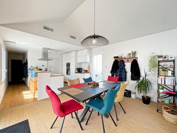 Maison T3 rénovée proche mer et centre-ville dans un écrin de verdure