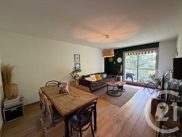 Appartement F4 à vendre  4 pièces - 68,20 m 2   MARSEILLE  - 13009