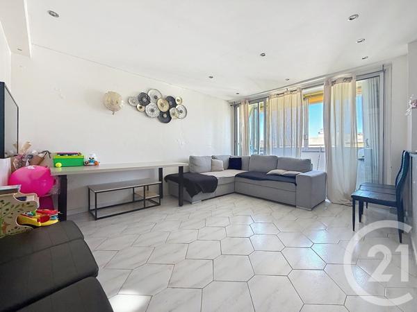 Appartement à vendre  4 pièces - 66,29 m 2   MARSEILLE  - 13013
