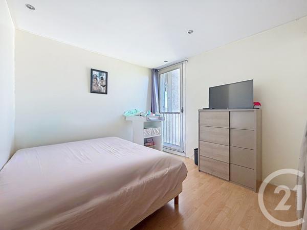 Appartement à vendre  4 pièces - 66,29 m 2   MARSEILLE  - 13013