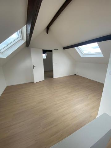 A LOUER APPARTEMENT PROCHE CENTRE  VILLE DE ST QUENTIN 02100