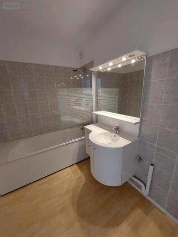 Location - Appartement Reims 51100 4 pièces 74 m 2