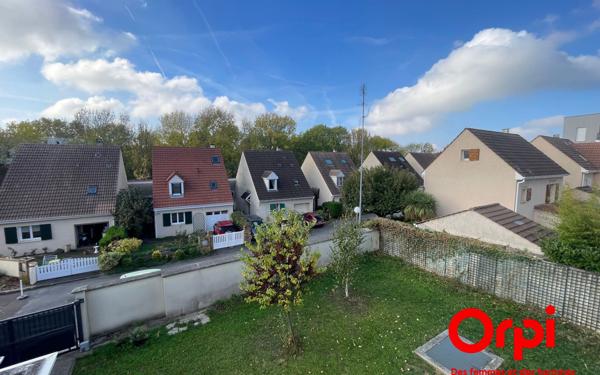 Appartement à vendre    4 pièces • 74 m2 Guyancourt