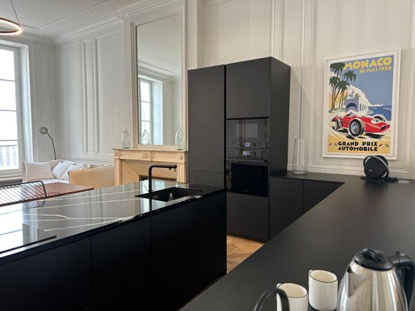 Vente Appartement La rochelle 800 000 € * - 105 m2 - 2 Chambres - Réf. VA2012-TERREETMER17_