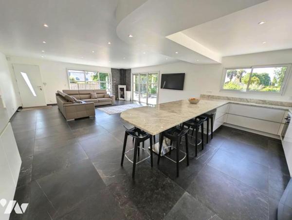 Maison contemporaine de plain-pied – Construction 2021 – Prestations haut de gamme