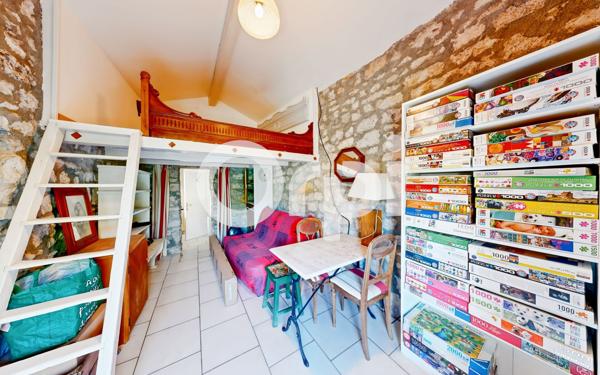 Maison à vendre    8 pièces •  Saint-Alban-Auriolles