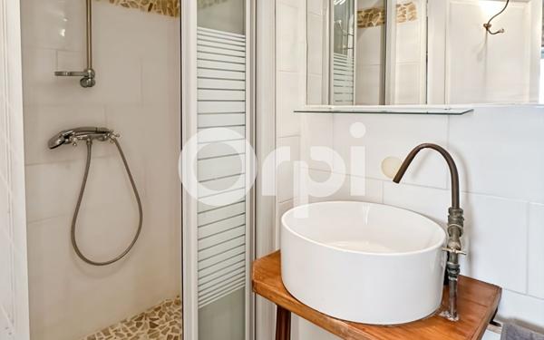 Maison à vendre    8 pièces •  Saint-Alban-Auriolles