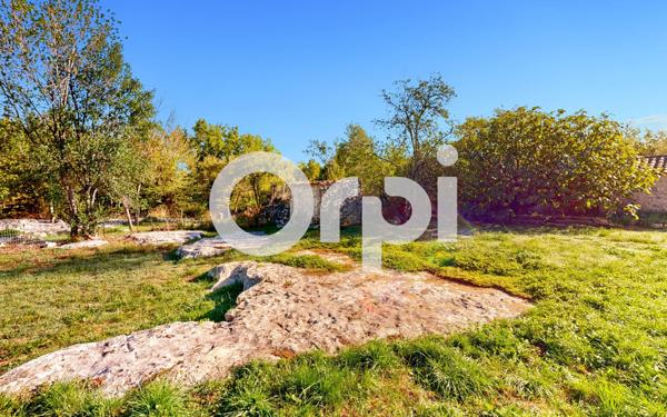 Maison à vendre    8 pièces •  Saint-Alban-Auriolles