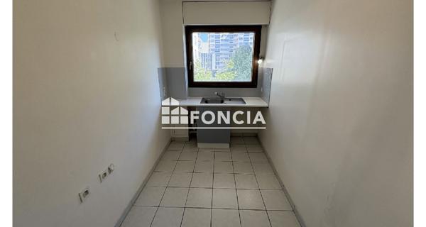 Location Appartement 2 pièces 54.48 m² - Suresnes 92150