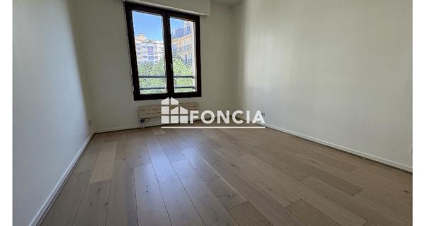 Location Appartement 2 pièces 54.48 m² - Suresnes 92150