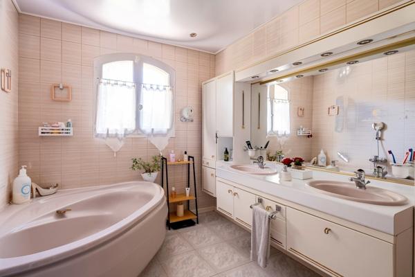 Maison à vendre 390m² utiles - THONON LES BAINS (74200)