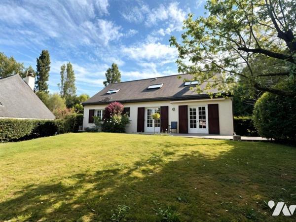 Maison avec sous-sol complet et beau potentiel à Avrillé