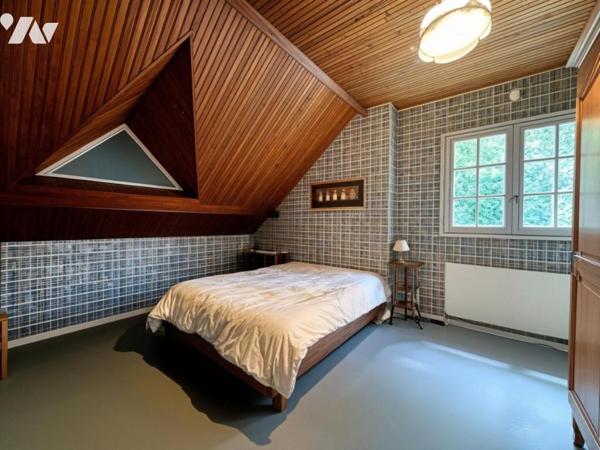 Maison avec sous-sol complet et beau potentiel à Avrillé