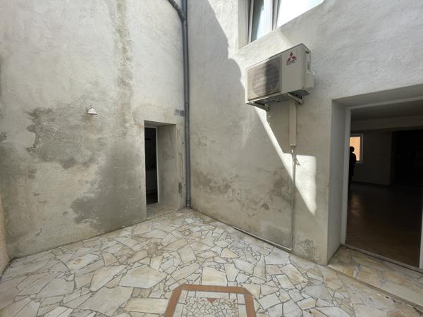 Maison de village avec cour et remise Sainte-Eulalie (11170)