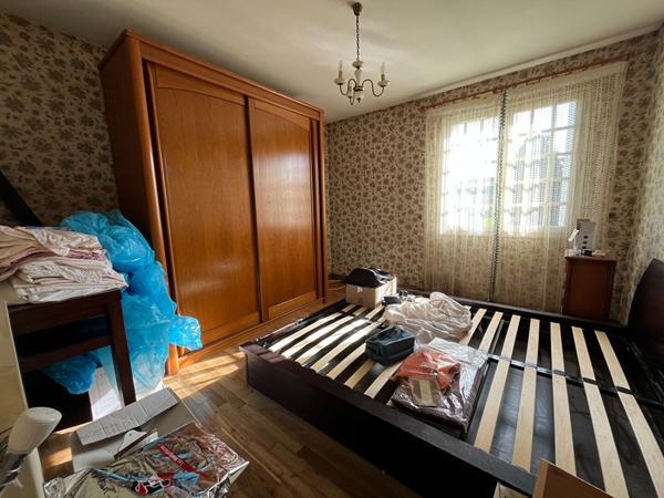 A VENDRE ? Maison néo-bretonne avec fort potentiel en plein coeur de Caulnes