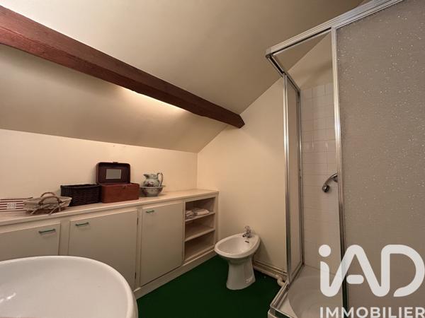 Maison à vendre 7 pièces 147 m² Saint-Amand-Montrond
