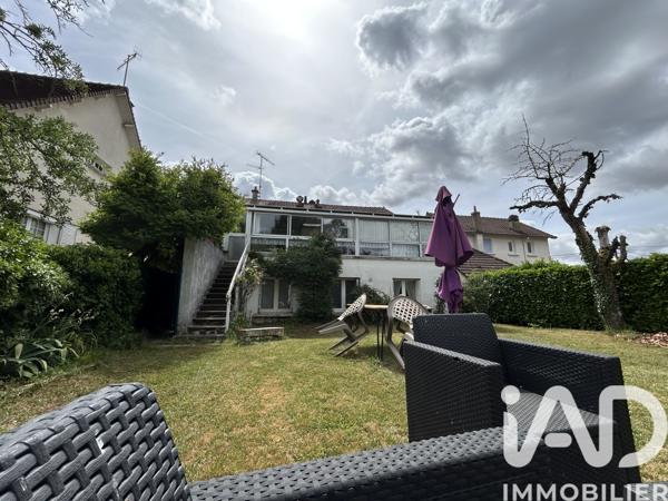 Maison à vendre 7 pièces 147 m² Saint-Amand-Montrond