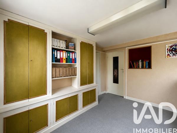 Maison à vendre 7 pièces 147 m² Saint-Amand-Montrond