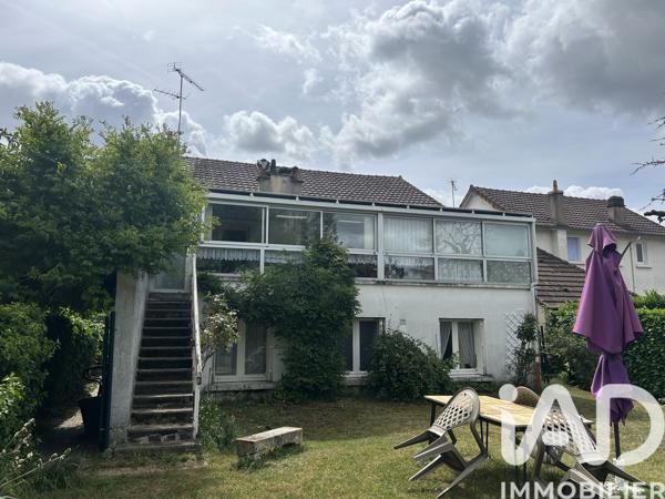 Maison à vendre 7 pièces 147 m² Saint-Amand-Montrond